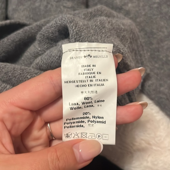 Brandy Melville Knit Wool Sweater - Picture 5 of 5